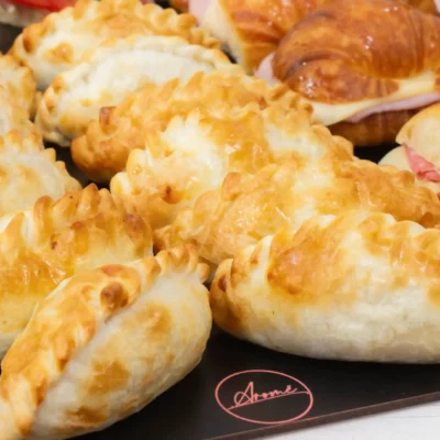 12 Empanadas